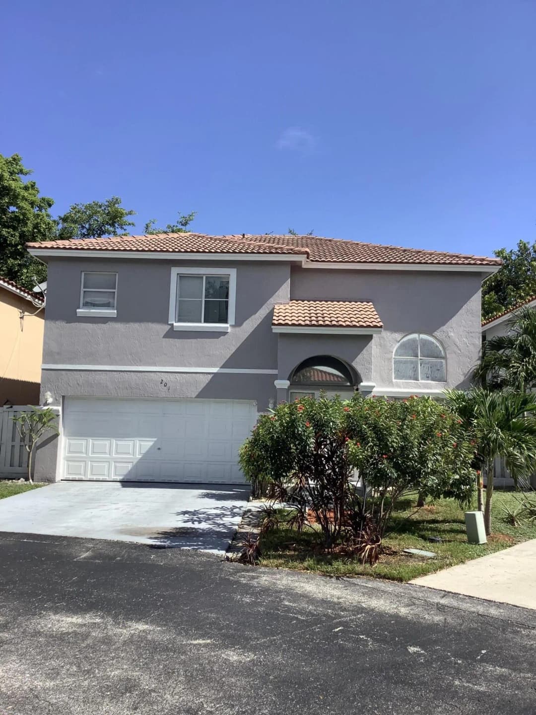 201 Sw 98th Terrace, Pembroke Pines, Florida 33025